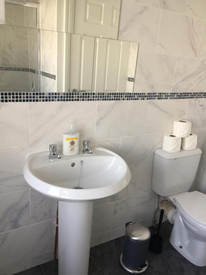 Arma Short Stays: Spacious 3-Bedroom Oxford House with Garden Exterior photo